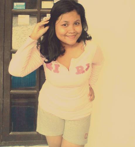 Instagram : Rialudew ♥ Line & Kik : Rialudew ★ Path : Ria ludew