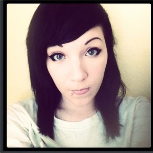 hi im boring i wouldnt follow me i like alex gaskarth and oli sykes my boyfriend is in a band  its not as fun as you think tbh lol bye
