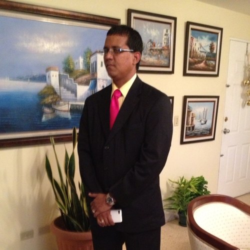 Ing. De Sistemas, Padre, Esposo, Miembro del Club Activo 20-30 CS; de mi adorada provincia colon, y me fascina ayudar a los mas necesitados
