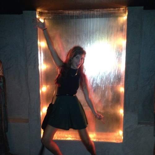 Well I'm gonna dance like nobody is watching