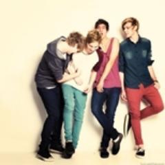 Supporting @5SOS.