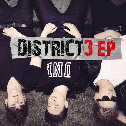 Boybands and food is all I need. 3eek3 District3 are just perfect.