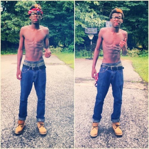 Pass The Blunt,Suck My Dick,Twerk That Pussy On My Dick,Get Money,Basically Saying Life Aint Shit But Bitches And Money Ju'Heard.#Repeat.