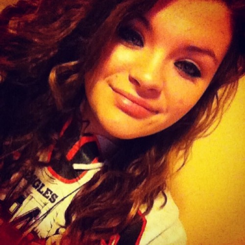 B3autiful_lov3's profile picture. Living life and playing basketball