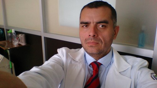 Psicólogo Clínico en Servicios de Salud Pública del DF, gusto por el arte, música; jazz, blues y World music.
