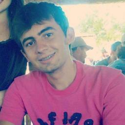 Não mim defino com palavras, mas por atitudes.