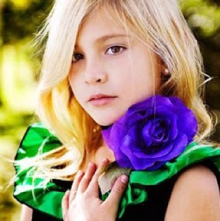 hi I'm Q, but my mom calls me Lucky. I'm 11, bday is June 17th. My ma is @xSlayerWolfJJ my dad is @My_Ice_Is_Cold & my twin brother is @WolfyXE {RP}