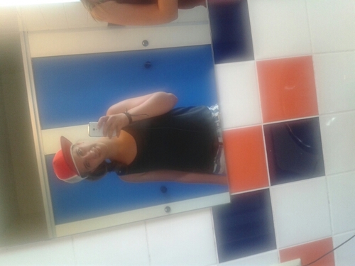 griftland  / hou van mijn schatje @N1NA_X /loves basketbal / gewoon volgen xxxjes