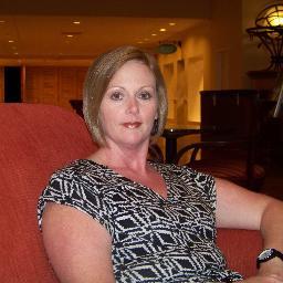 Teacher and world traveler who loves spending time with family