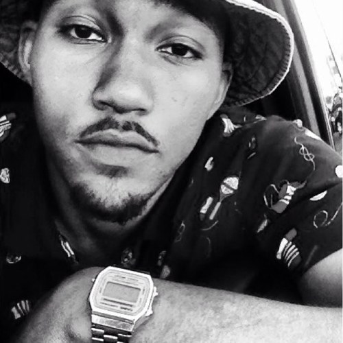 Follow my plug @hugobossmusic http://t.co/j1e4QO6yyQ http://t.co/Je3sMcnJqZ