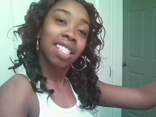 Lovin life gettin money stayin happy thankin jesus everyday