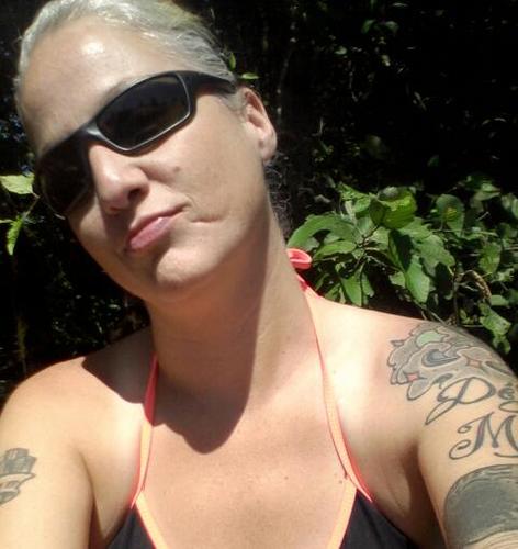 loves: my daughters, music and keeping it gangsta
