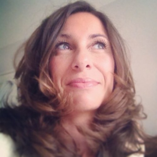 _Celine's profile picture. Furniture Fashion Victim and Kitchen lover