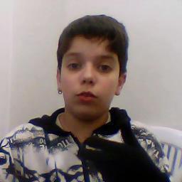 Segue eu no Ask     http://t.co/YOn6BiGyrK
So quero paz e amor...