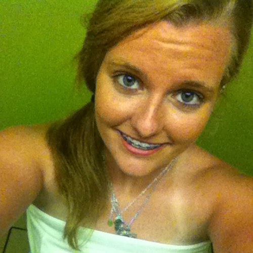 buckgirl26's profile picture. I love to go deerhunting with my bro and dad. Love fishing! Im just a country girl.