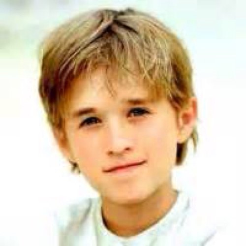 Yes, I'm the kid from that movie.              (Parody Account)