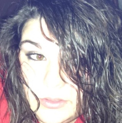 I am who i am, always looking to make a new friend i love any thing to do with fishing and hunting and other then that im just a chill kinda girl :)