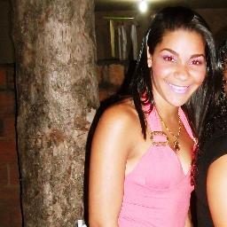 umα meninα especiαl, boniitα & diferente;
sempre chαmαndo αtenção com seu jeitinho inocente;
todos gostαm delα, αté mesmo os mαis espertos !