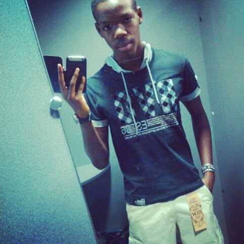 Un Tweet +1 Abonner */* Cool et Poser