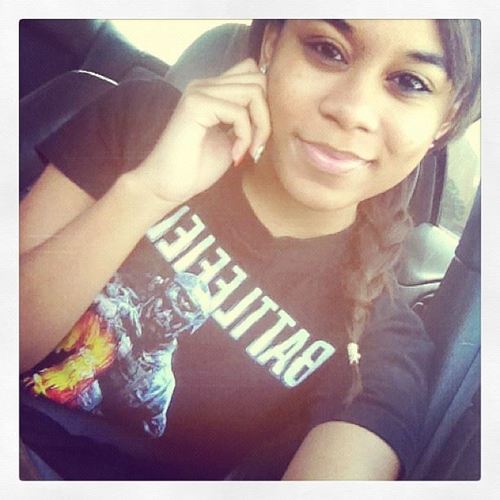 #GamerChick #WWEFan #TeamBreezy #MiamiHeat #BGC #Texans Instagram : GodGiftsToMen  http://t.co/GiXQcx976Z  Kik : SexyJasmineGirl