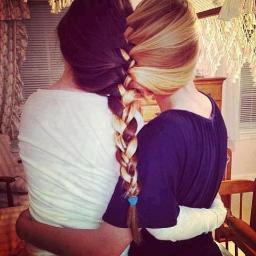 Si amas a tu mejor amiga me seguirás y darás RT, sino tu te lo pierdes beibi.