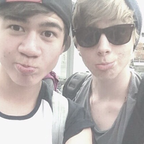 cute as a button every single one of you❤ One Direction| 5SOS| Ed Sheeran| Little Mix| follow @ashtonflowerr please!!!