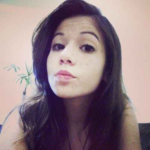 Eu gosto tanto de você
Que até prefiro esconder Deixo assim ficar
Subentendido