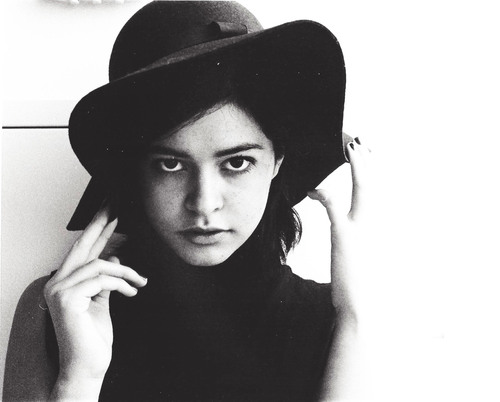 Sixteen goingonseventeen. dancer. choreographer. feminist. watch me.