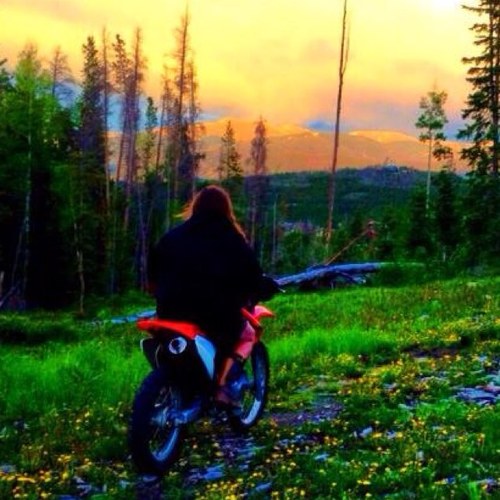 ATestwuide's profile picture. Enjoying Life