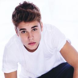 he's say to me believe in yourself and never say never , i always believe in you justin drew bieber ♥♥♥