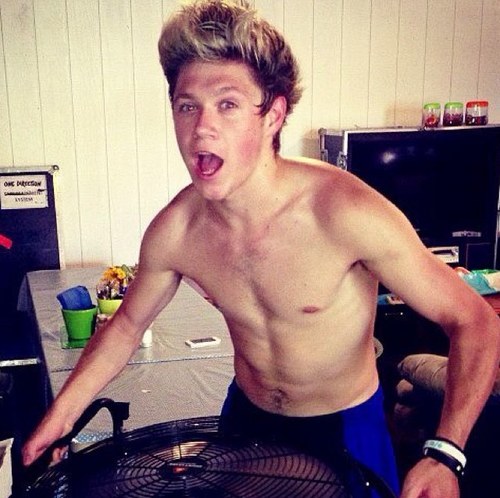 Niall Fucking Horan. I have this girl, her names Acacia, and she's mine.