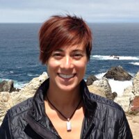 Vivian Reyes (@vivianmreyes) Twitter profile photo
