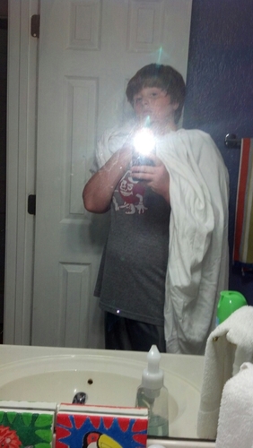 im awesome and dats all da fuck u need to know lol jk
