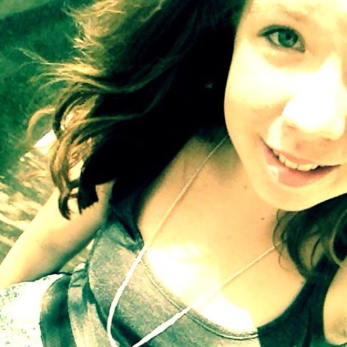 • I speak English and German. • I come from Switzerland. • I am 15 years old.