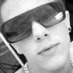 ''manter a fé no Pai q o inimigo cai'' Segue ae =)