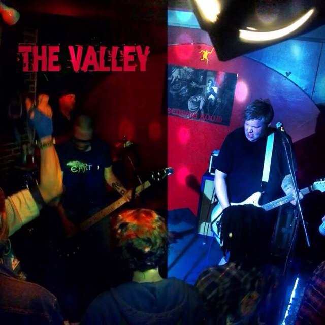 LOUD FUZZED-OUT ROCK