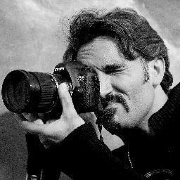 emozioni, sguardi, volti, colori, stati d'animo, gesti nel mondo dell'arte e nella cultura: musica, teatro, danza, cinema, cronaca, moda, street photography