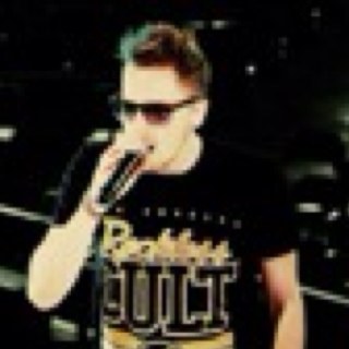 Hola! Soy fan de Tom Hiddleston, Rusher.
Me encanta leer