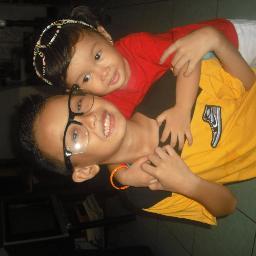 Handsome/ kind/ student.. Follow me and i'll follow you back!\