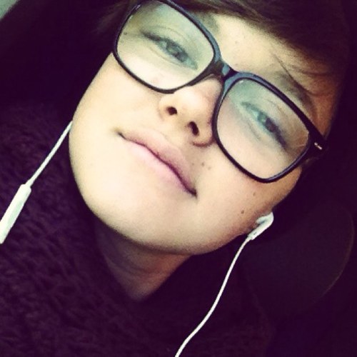 VilmaHeinonen's profile picture. If you don't like me, walk away. Guitar. Music. Singing. Pretty Little Liars. Food. Sleep. Friends. Mom.  B-day: 99-04-18. 14 years old.