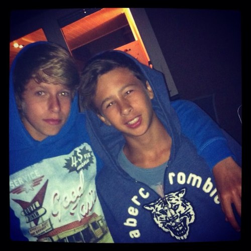 γεℓℓσщ ƈℓąщ • ℓσνє уσυ • 0297 . follow @ilovejette_ en @MeesVanOostenx. Insta : xDaanS_x_