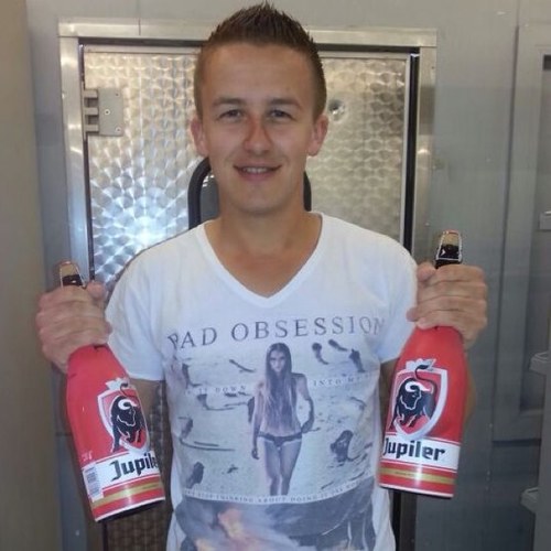 momenteel, niet actief op twitter