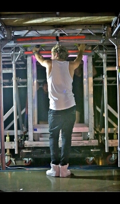 Now stay with me cause I'm quite quick 5 6 7 8 :)