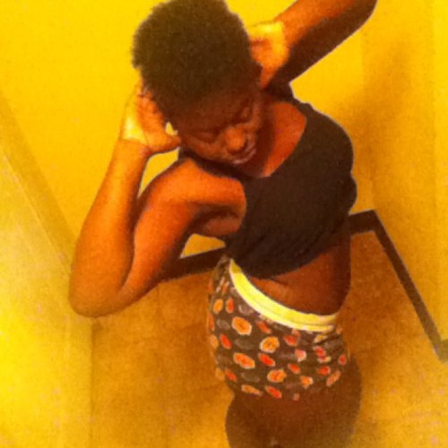 I go by K.money!!! Im 18 i sing,dance and other things..... More info(DM) me!!!