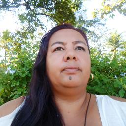 Alegre e divertida, porém, Confiante nas promessas de Deus em minha vida