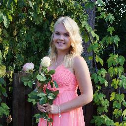 15 years old from Finland :) Belieber & Mahomie and love 1D ! I like to hang out with my friends, listen music and watch movies and stuff like that !