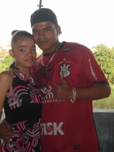 Mais se tiver q me deixar vai deixando devagar deixa eu me acostumar com sua ausencia
