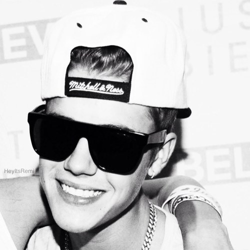 i started loving justin 4 years ago and there's no way i'm stopping now.