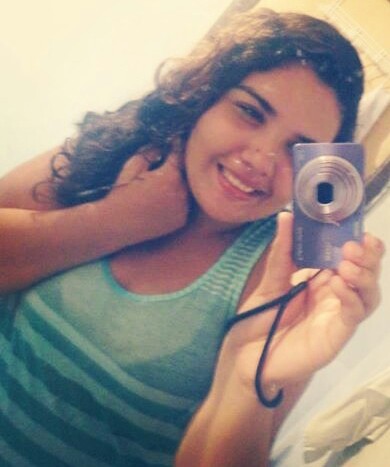? Euu queroo.
Euu PossO.
Euu coonsiigO ?
??• Siimplees assiim ~

MSN:eve_gats@hotmail.com
