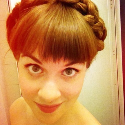 utputfin's profile picture. Какой толк писать о том, о чем уже было написано если не надеешься написать лучше? Эрнест Хемингуэй